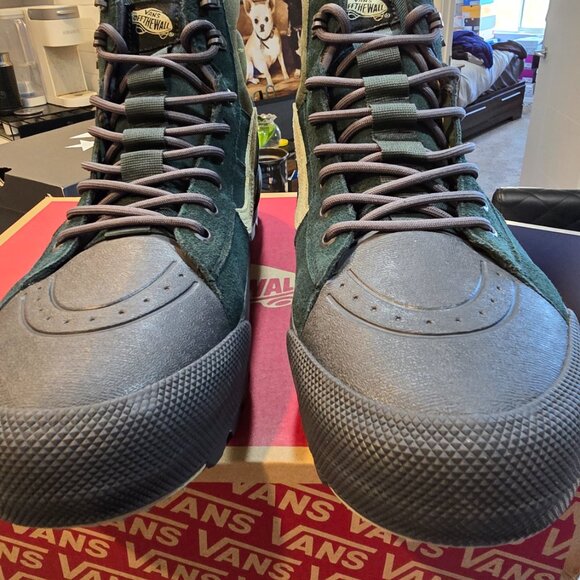 Vans MTE Sk8-Hi GORE-TEX Insulated Shoe Scarab/Grape Mens Size 10 Hiking Boot - Picture 7 of 13